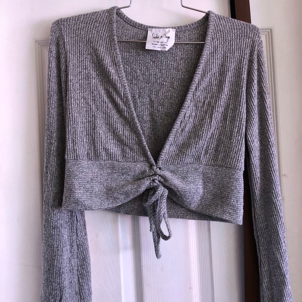 Gray top